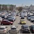 Если какие-то инопланетяне откроют для себя нашу Землю, то наверняка подумают, что главные живые существа на ней – автомобили; люди же суть их начинка, внутренние органы, средства размножения.