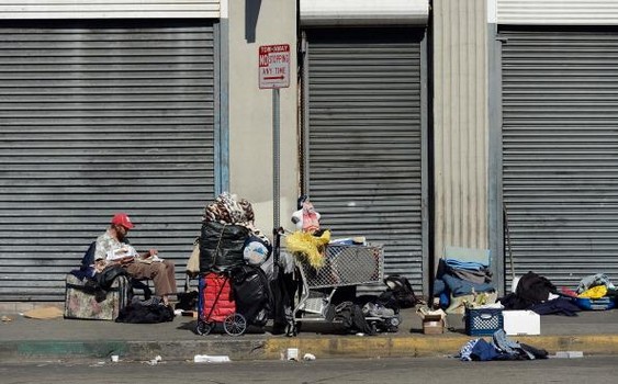 LA To Ask Supreme Court For Right To Remove Homeless' Belongings From Streets