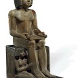 Власти Нортгемптона, представляющие правую Консервативную партию, продали в закрытую частную коллекцию, принадлежащую сохранившему анонимность богатею стариннейшую египетскую статую из местного музея - изображающую...