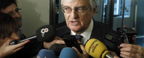 Генеральный прокурор Испании Эдуардо Торрес-Дульсе заявил, что прокуратура рассматривает «все возможные варианты действия» в связи с референдумом о независимости, который планирует правительство Каталонии, и разъяснил, что «относительно любых деяний...