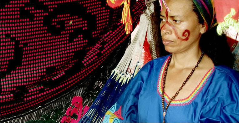 Народы с "властью женщин": минангкабао. Она же фиксируется у гуахиро и западных чамов.