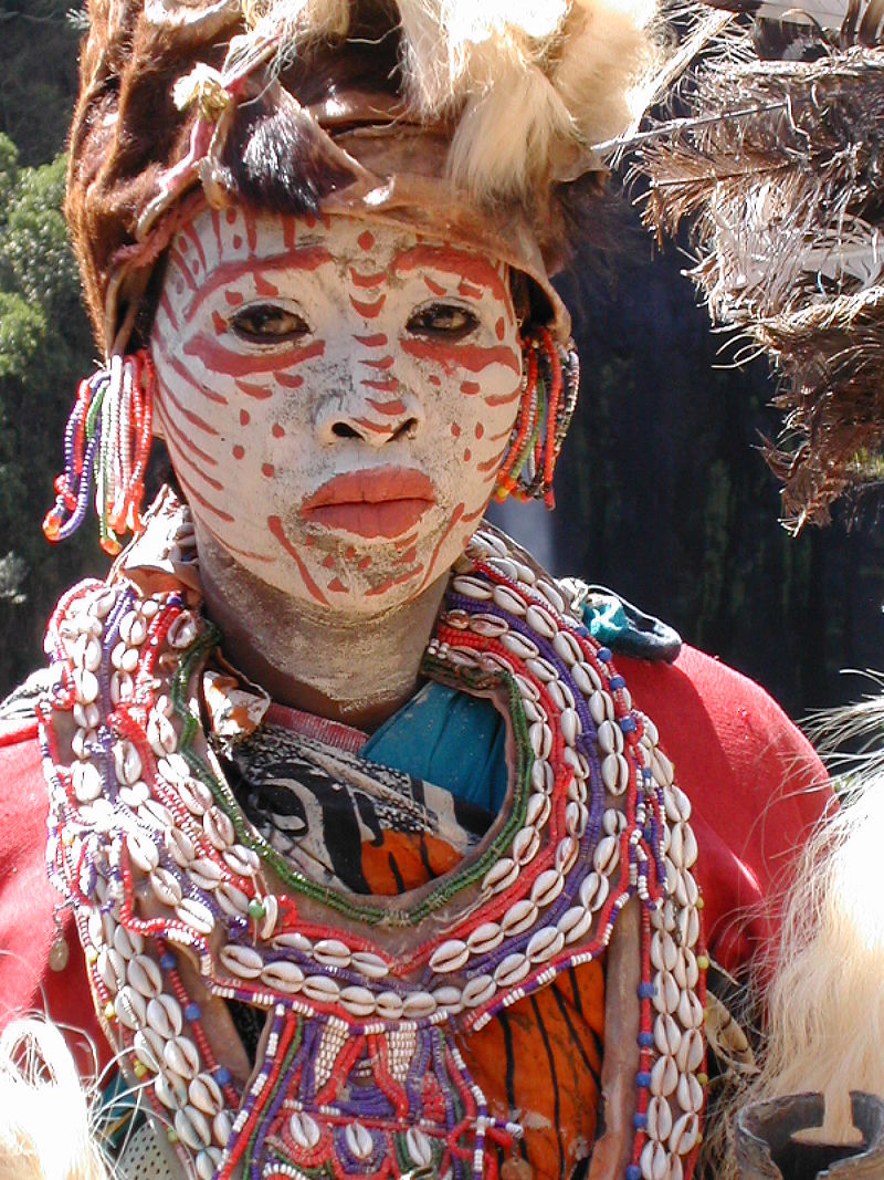 Женщина кикуйю в традиционном наряде